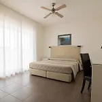 Miami Hotel