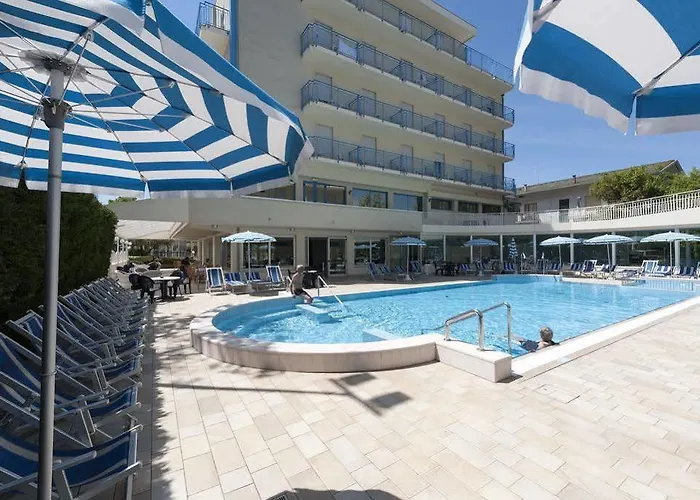 Miami 3*